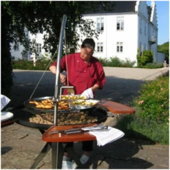 Brasero Barbecue Suspendu BalGrill 1200 -Weber Soldes barbecue charbon brasero nielsen balgrill 1200 3