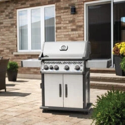 Napoleon Barbecue Gaz Napoléon Rogue XT 525 SIBPSS 4 Brûleurs + 1 Latéral -Weber Soldes barbecue gaz napoleon rogue 525 sibpss 2