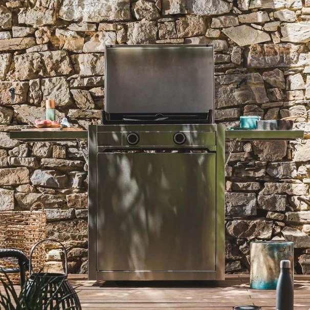 Ensemble Plancha électrique Fonte Forge Adour Modern E60 Inox Sur Chariot + Capot 2 Ensemble Plancha électrique Fonte Forge Adour Modern E60 Inox Sur Chariot + Capot – Image 2