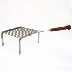 Grille Barbecue Cheminée Sur Pieds Forge De Rodez 14 Barres Acier -Weber Soldes grilloir pour cheminee forge de rodez acier sur pieds 32 cm pour insert 2