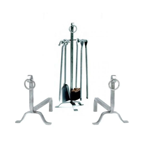 Ensemble Serviteur Et Chenets Tête Anneau Fer Forgé 1 Ensemble Serviteur Et Chenets Tête Anneau Fer Forgé